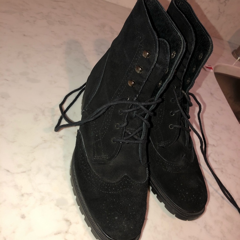 Eddie Bauer boots